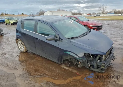 2015 Chevrolet Sonic Lt z USA, uszkodzony, nr VIN 1G1JC6SB0F4131260